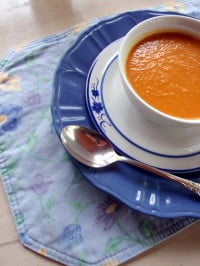 gluten free, dairy free, vegetarian, vegan, vegetable soup, soup, peppers, onions, mushroooms, yuick and easy, soup for one