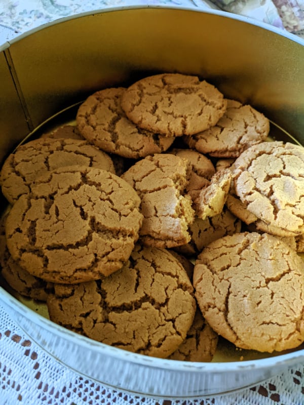 Flourless Peanut Butter Cookies in a Tin for Aunt Lorraine