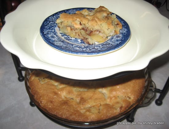 This recipe make an apple pie lover out of everyone! Easy Gluten-Free Apple Pie. It's called a crustless apple pie because the crust is poured over the apples and forms both a top and bottom crust when baked. This pie is so, so good! [from GlutenFreeEasily.com] (photo)