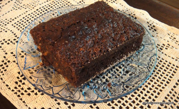 Gluten-Free Molasses Banana Bread is the very best banana bread!! This recipe tastes more like cake than your typical banana bread. In fact, Mr. GFE always thinks it's chocolate cake! [from GlutenFreeEasily.com]