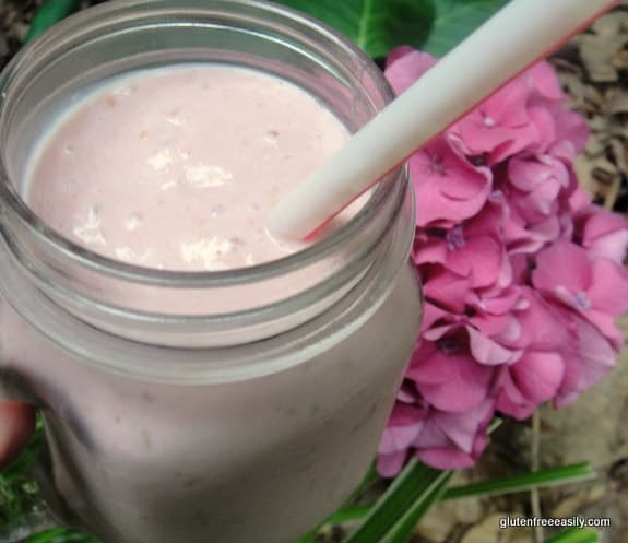 Gluten-Free Raspberry Smoothie [from GlutenFreeEasily.com]