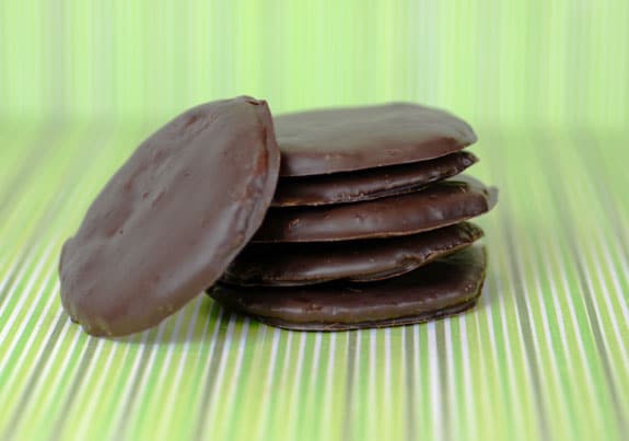 Gluten-free and paleo Thin Mints from Elana's Pantry. One of 20 gluten-free homemade Girl Scout cookie recipes featured on gfe. [on GlutenFreeEasily.com]