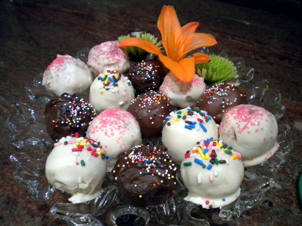 Cake Pop Balls from Perfect Pound Cake