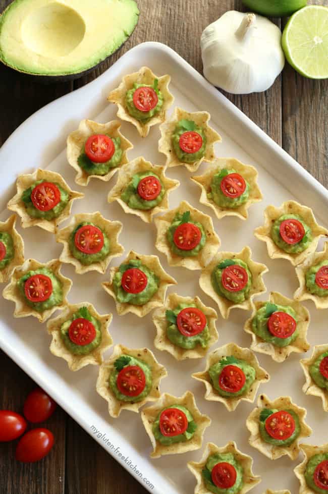 Gluten-Free Chip and Guacamole Bites. So simple, so appealing, and so tasty! [featured on GlutenFreeEasily.com]