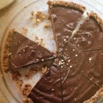Paleo No-Bake Chocolate Pie with Raw Graham Cracker Crust [featured on GlutenFreeEasily.com]
