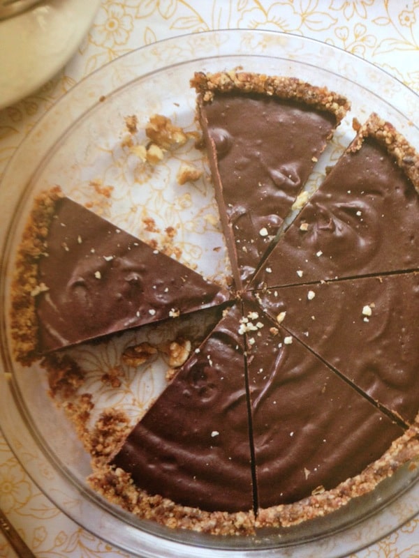 No-Bake Chocolate Pie with Raw Graham Cracker Crust [featured on GlutenFreeEasily.com]