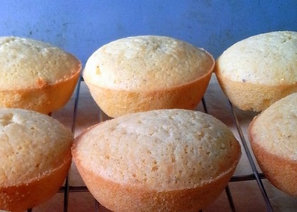 Deanna's gluten-free Johnny Cake Muffins sweetly herald spring---and we all need a little of that right now!---but you'll want to make them all year long! [featured on GlutenFreeEasily.com]