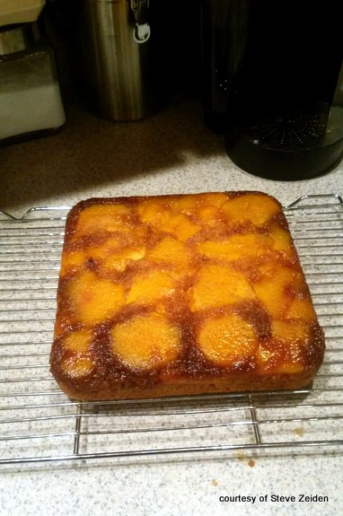 My buddy Steve shares his gluten-free Peach Upside Down Cake recipe. He converted a magazine recipe to this beautiful and delicious gluten-free version! [from GlutenFreeEasily.com] (photo)