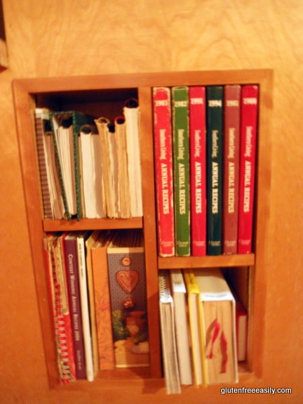 Built-In Kitchen Bookcase