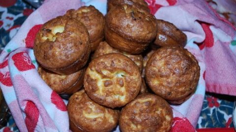 https://glutenfreeeasily.com/wp-content/uploads/2015/03/popovers-on-table3-480x270.jpg