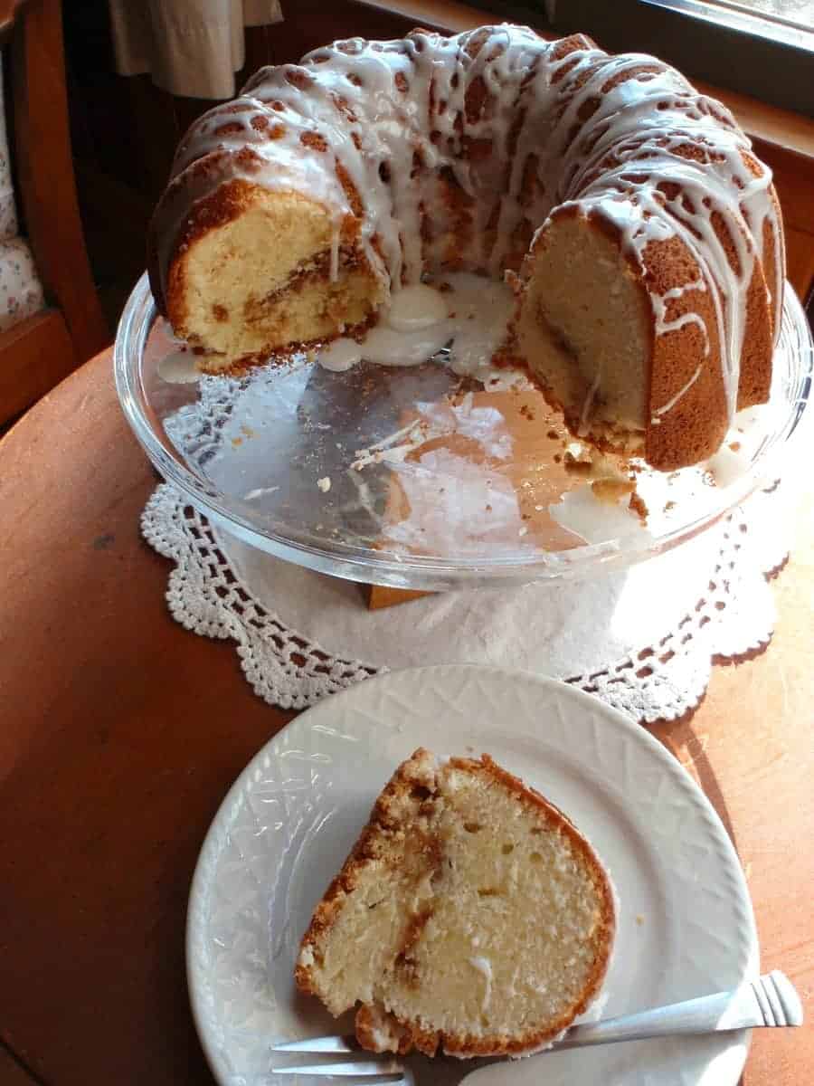 Gluten-Free Cream Cheese Pound Cake with Shortbread Streusel Filling
