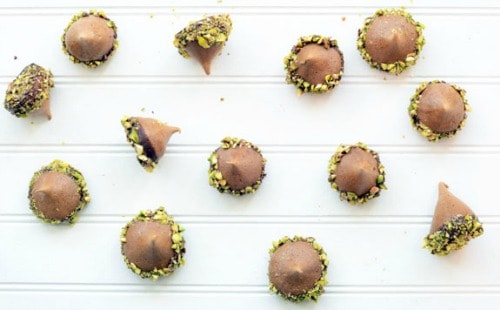 Gluten-Free Meringue Acorns with Crushed Pistachios. One of 30 gluten-free pistachio desserts. [featured on GlutenFreeEasily.com]