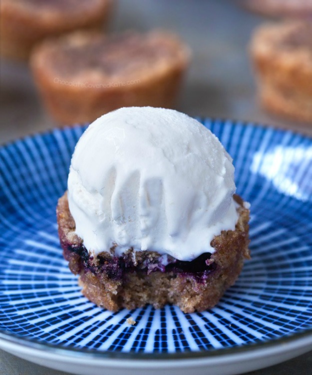 Mini Gluten-Free Blueberry Pies. One of 20 gluten-free blueberry pie recipes on gfe. [featured on GlutenFreeEasily.com]