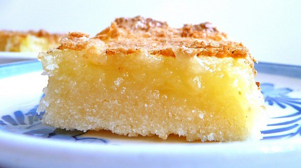 Gluten-Free Lemon Bars Squares Close-up. I know you're wishing you had reach-through-the-screen capability!
