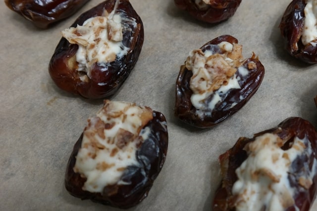 Bacon and Cream Cheese Stuffed Dates. One of 50 gluten-free bacon recipes featured on gfe. [GlutenFreeEasily.com]