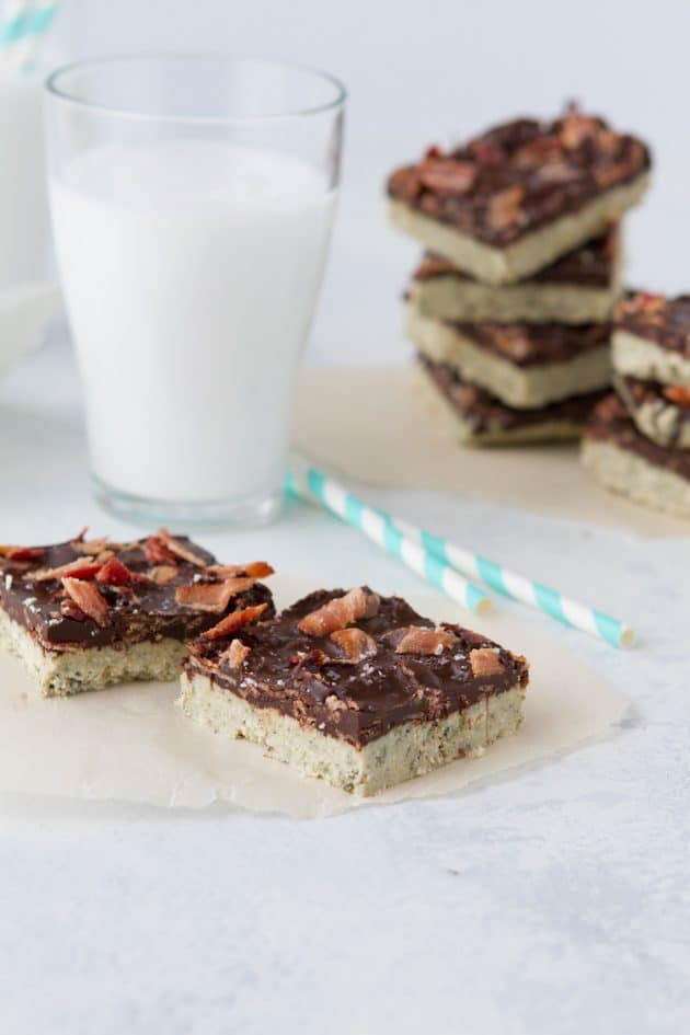 N'Oatmeal Chocolate Bacon Bars. One of 50 gluten-free bacon recipes featured on gfe. [from GlutenFreeEasily.com]