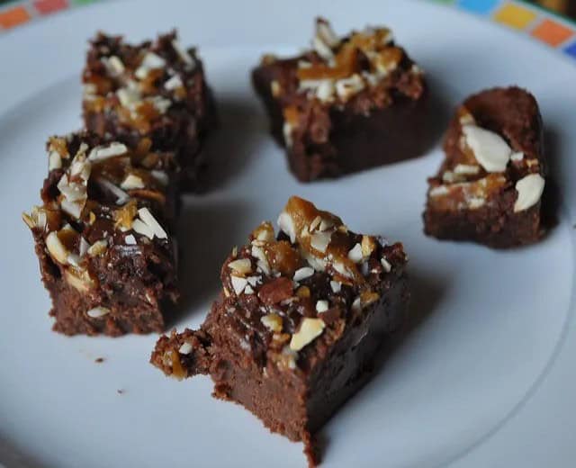 This Dark Chocolate Mocha Toffee Fudge is an exquisite collaboration. Part of a collection of the best gluten-free fudge recipes. Recipes worth gifting for the holidays and beyond!